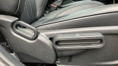 MINI Hatchback 1.5 Cooper Exclusive 5dr Auto [Comfort/Nav Pack] Petrol Hatchback